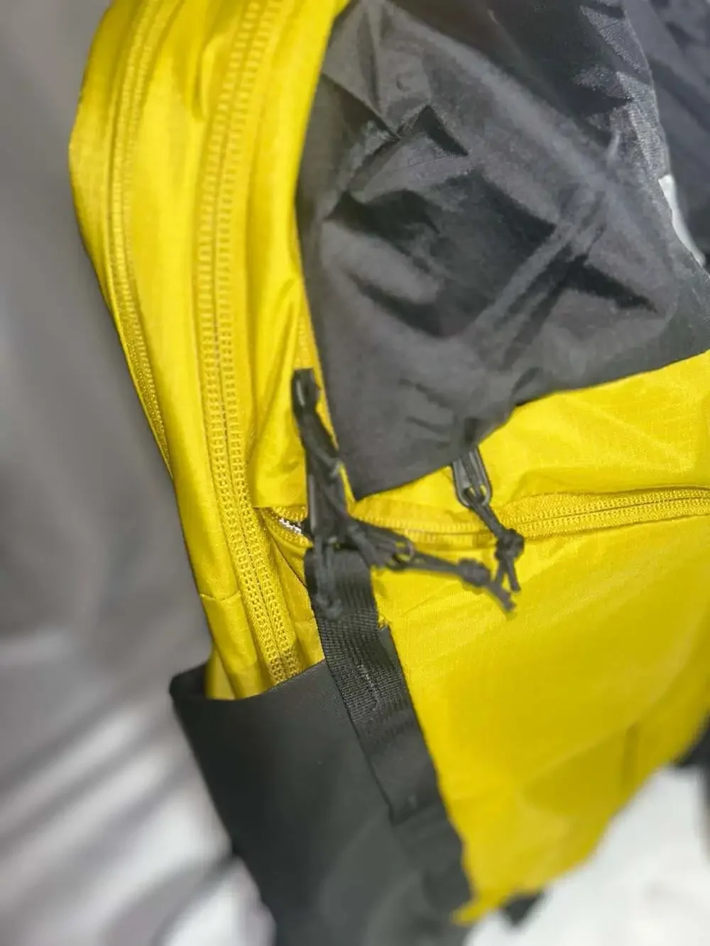 The North Face Surge 31L Laptop Backpack Yellow Black New with Tags